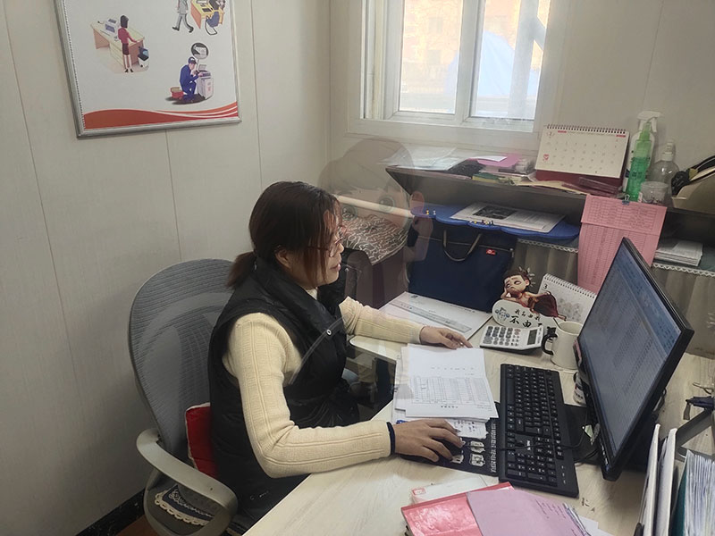 北京型材拉彎加工廠“三八”婦女節(jié):致敬最美“她”身影 北京型材拉彎加工廠“三八”婦女節(jié):致敬最美“她”身影