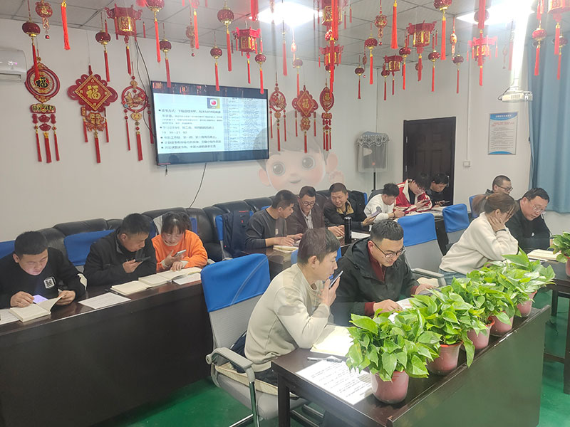 思維破繭，共赴成長：北京鋁型材彎弧加工廠共讀聯(lián)盟學(xué)習(xí)小組進階之旅